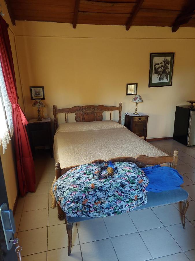 Posada De La Rosarito Hotel Brandsen Buitenkant foto